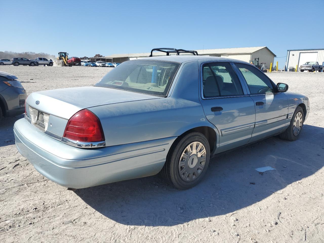 2004 FORD Crown Victoria