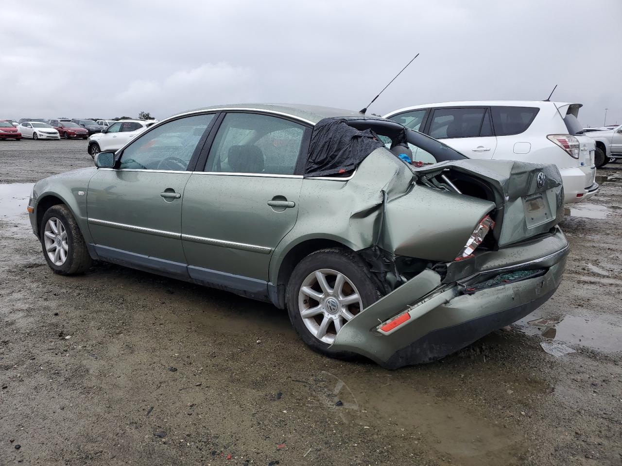 2004 VOLKSWAGEN Passat