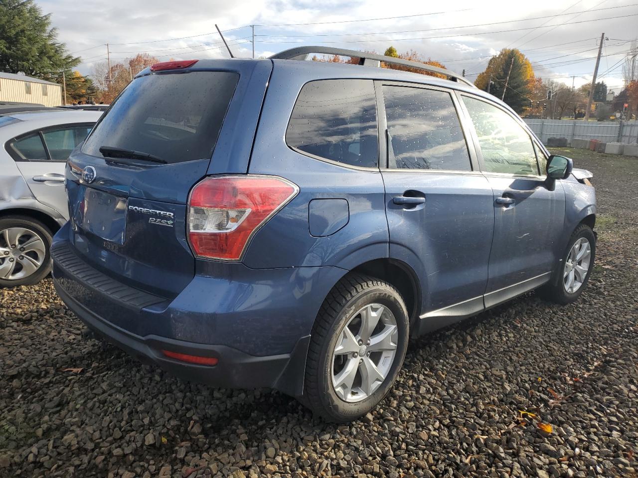 2018 SUBARU FORESTER