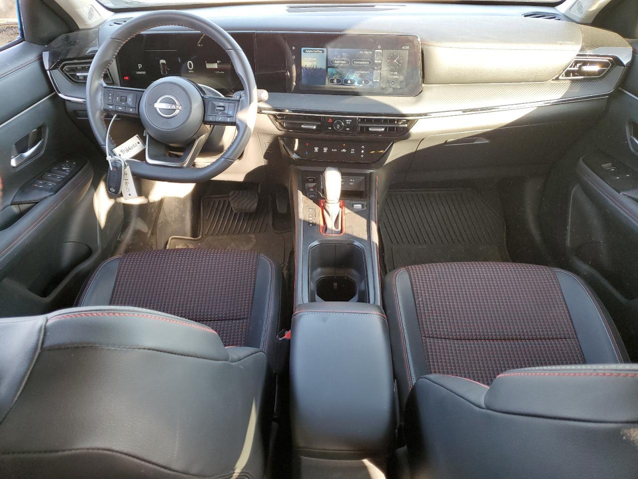 2025 NISSAN KICKS