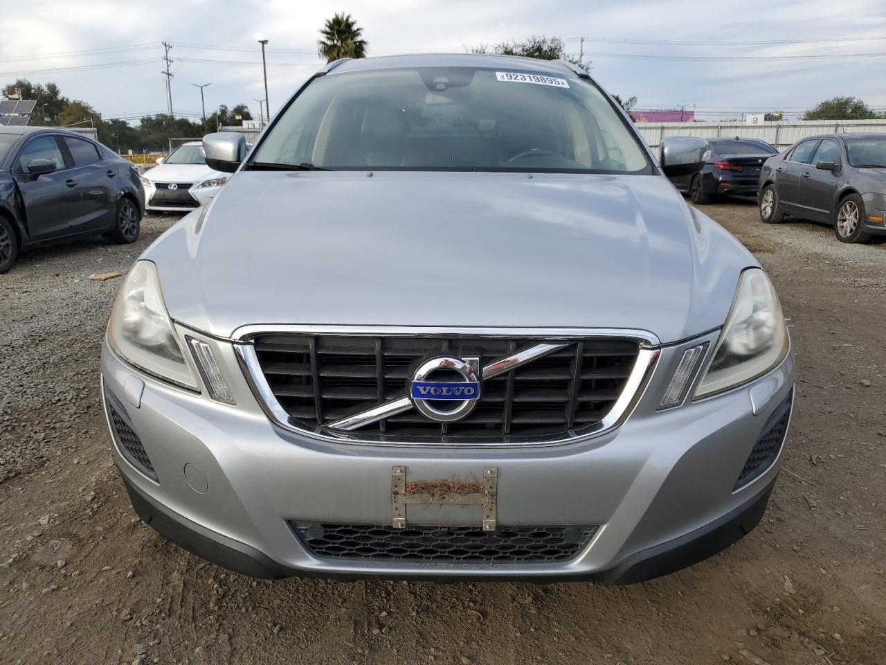 2013 VOLVO XC60