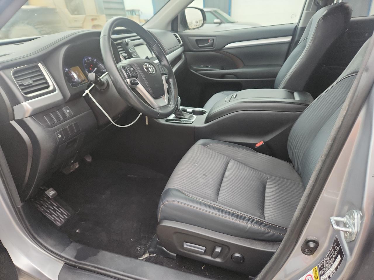 2015 TOYOTA HIGHLANDER
