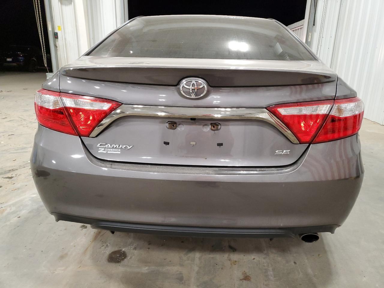 2016 TOYOTA CAMRY