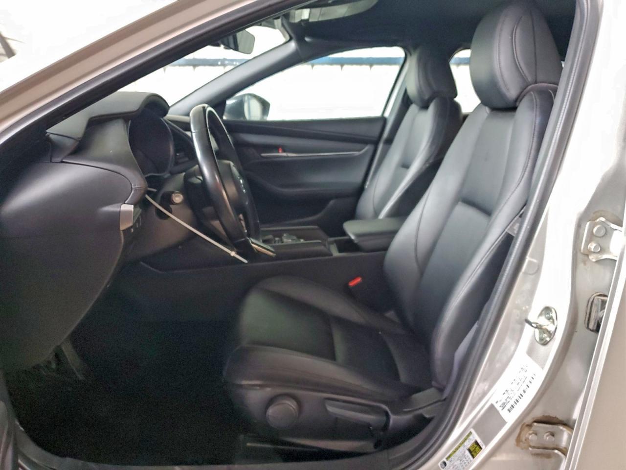 2025 MAZDA 3