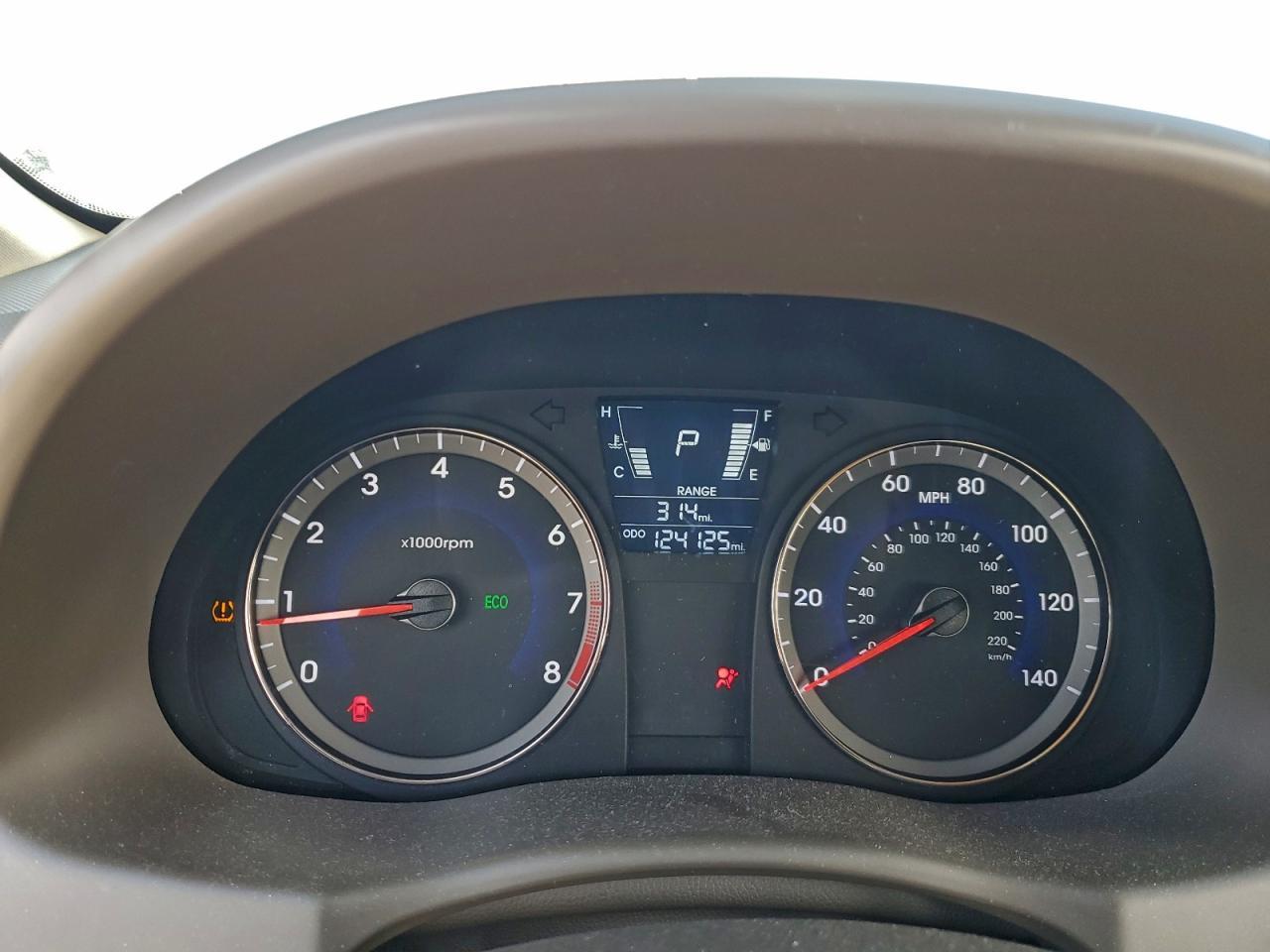 2013 HYUNDAI ACCENT