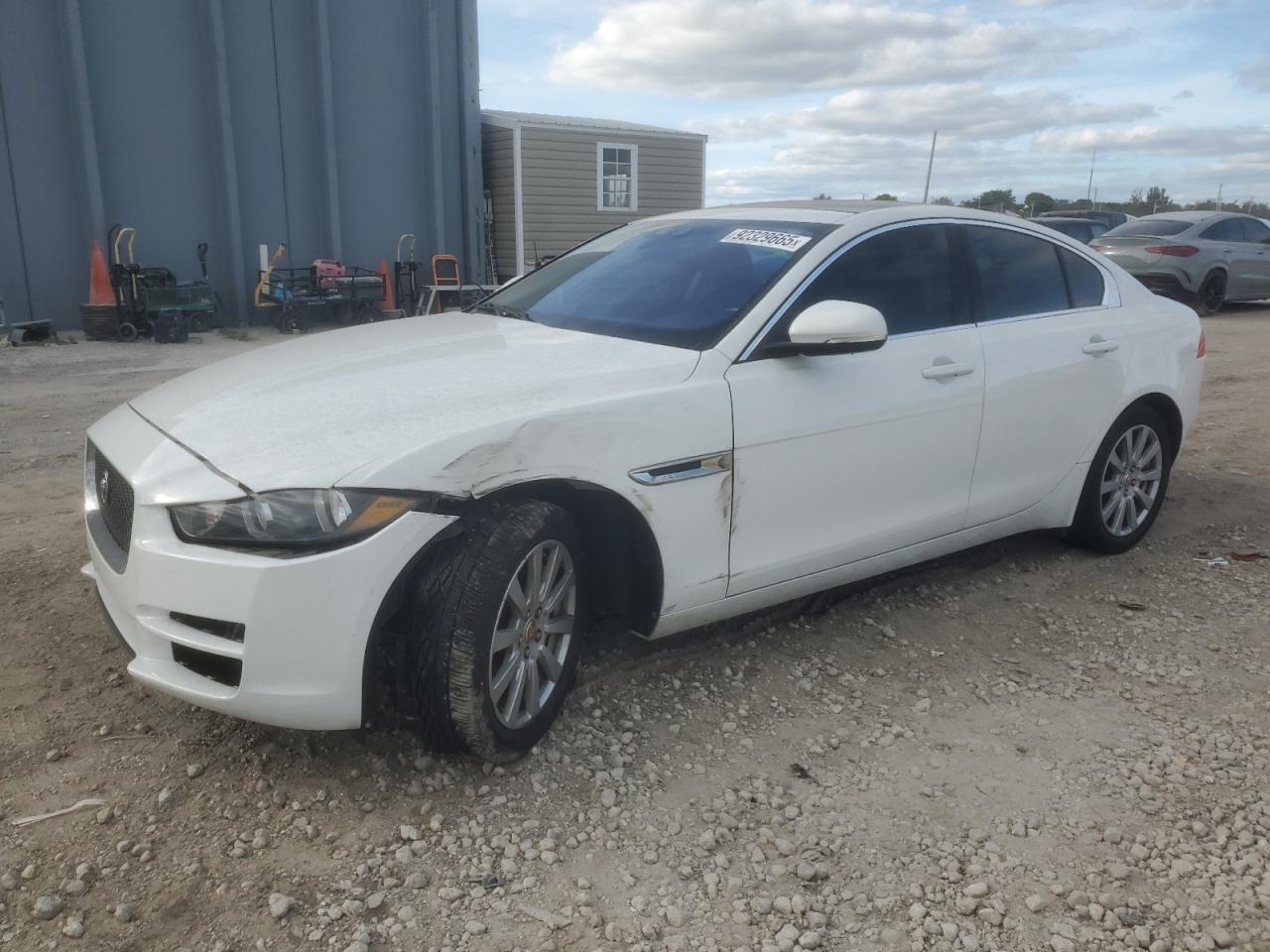 2019 JAGUAR XE
