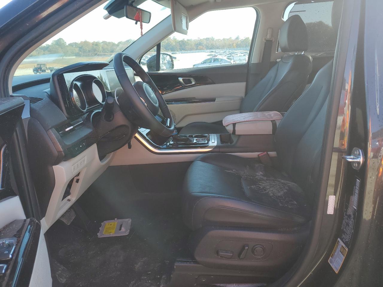 2024 KIA Carnival