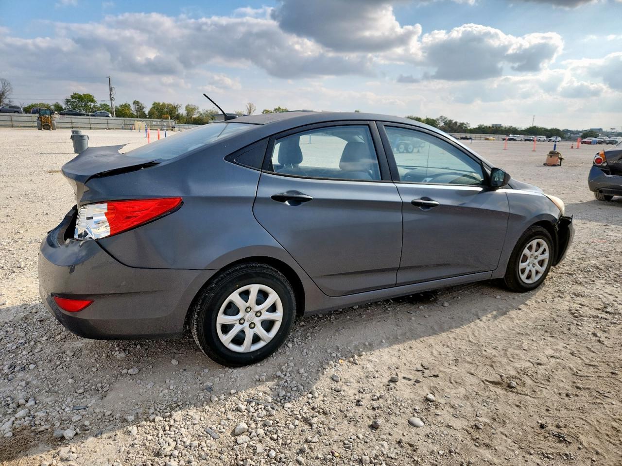 2012 HYUNDAI ACCENT