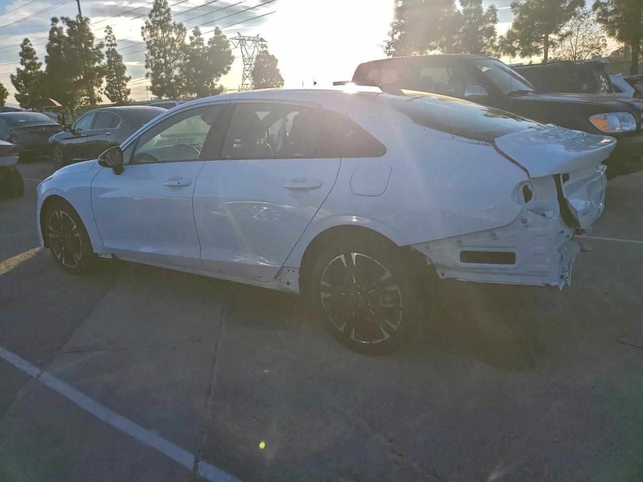 2024 KIA K5