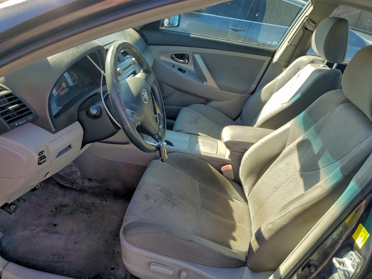 2011 TOYOTA CAMRY