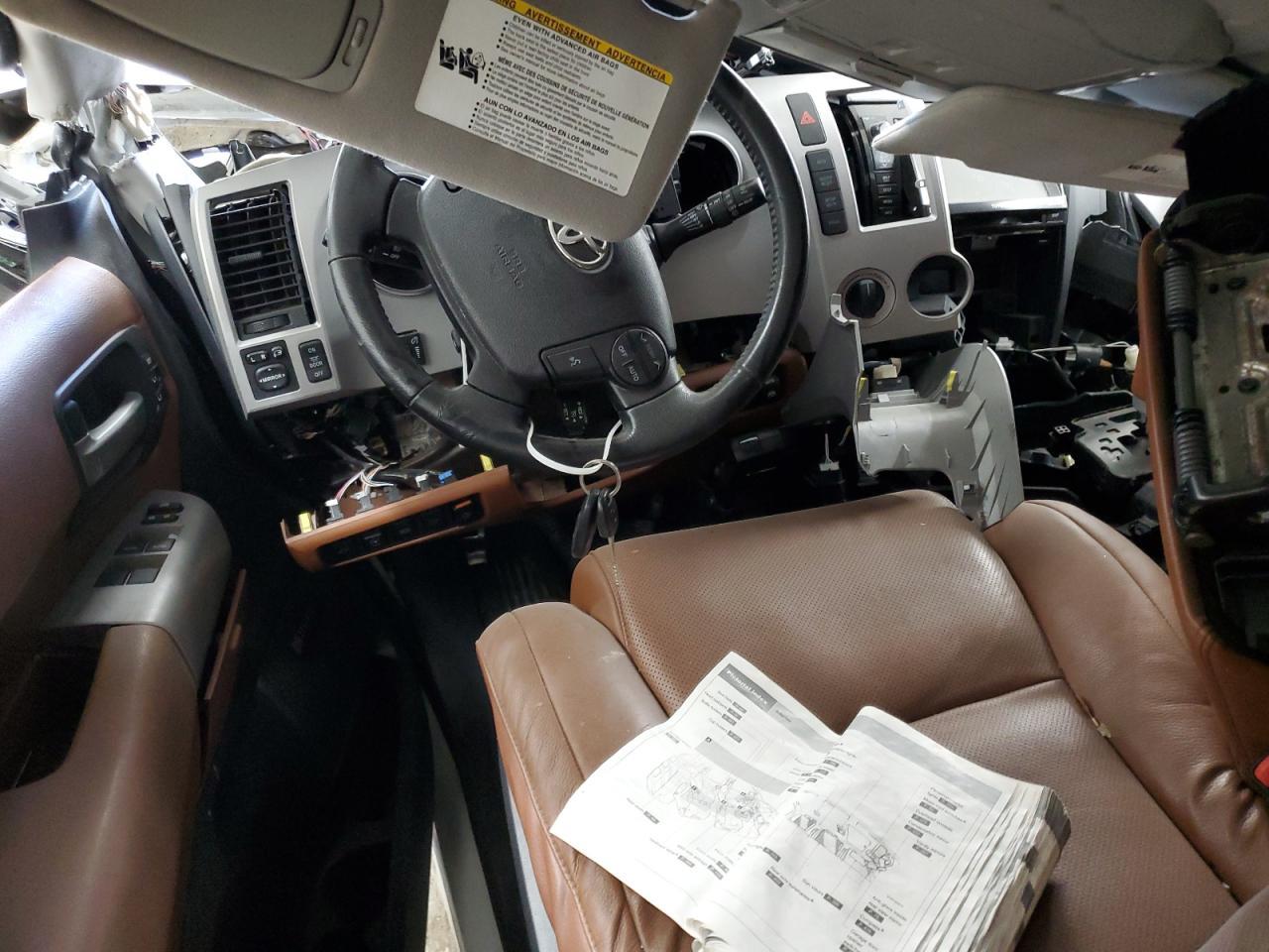 2008 TOYOTA Sequoia