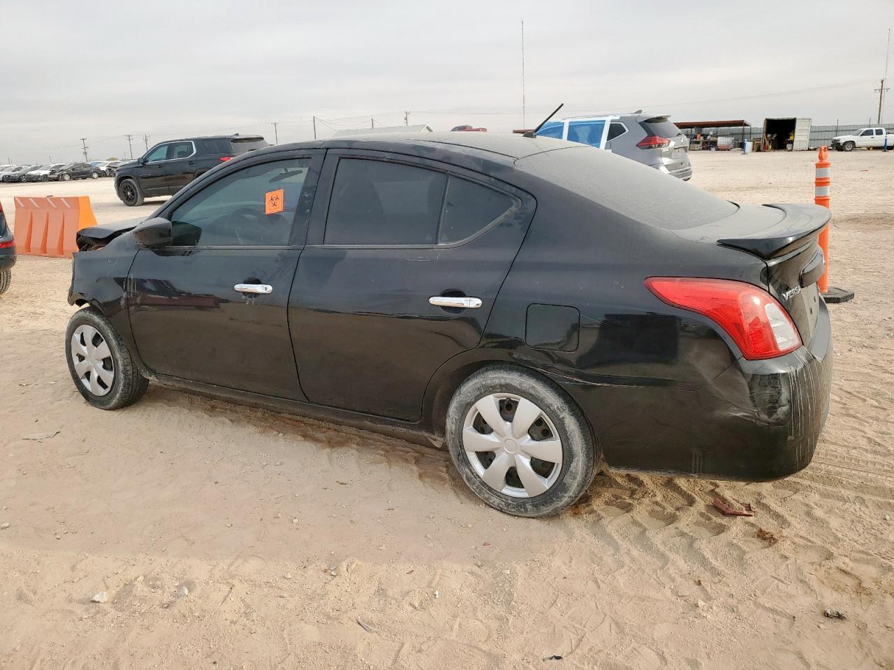 2015 NISSAN VERSA