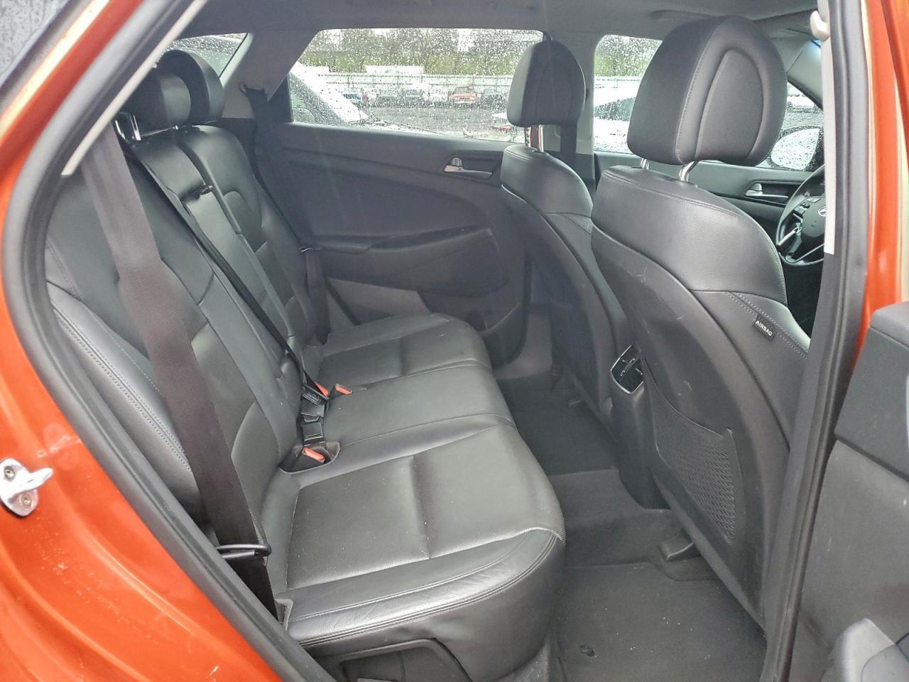 2016 HYUNDAI TUCSON