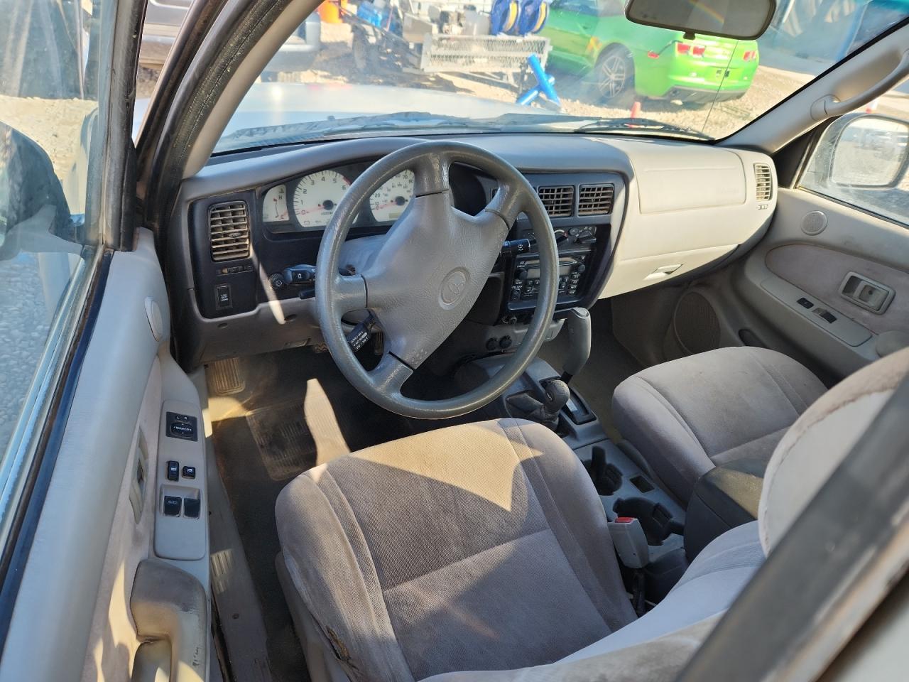 2001 TOYOTA TACOMA