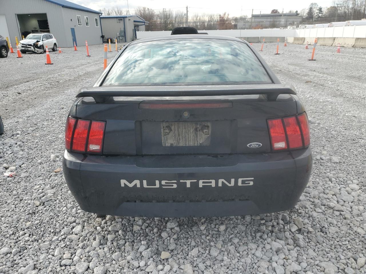 2004 FORD MUSTANG