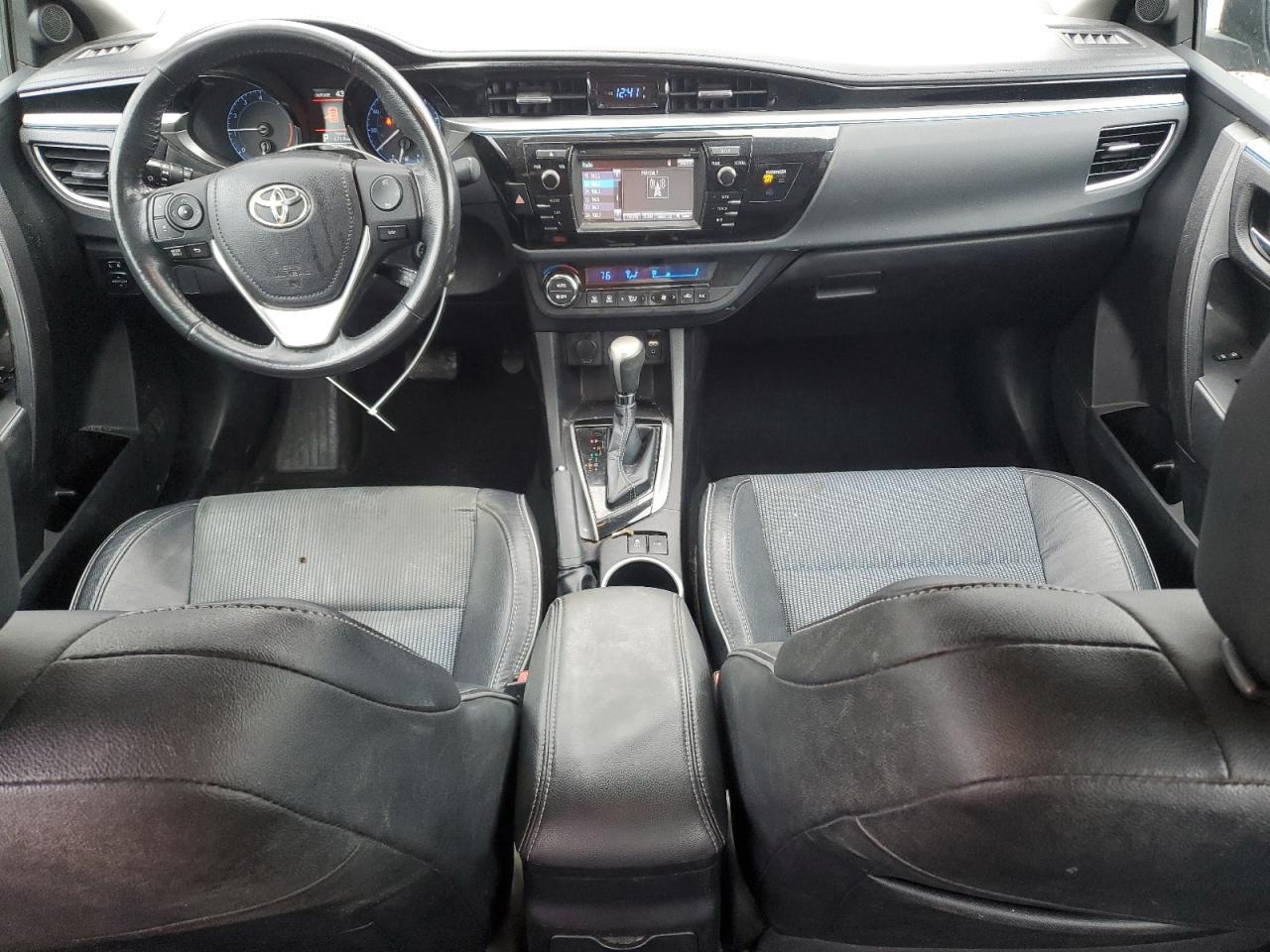 2015 TOYOTA COROLLA