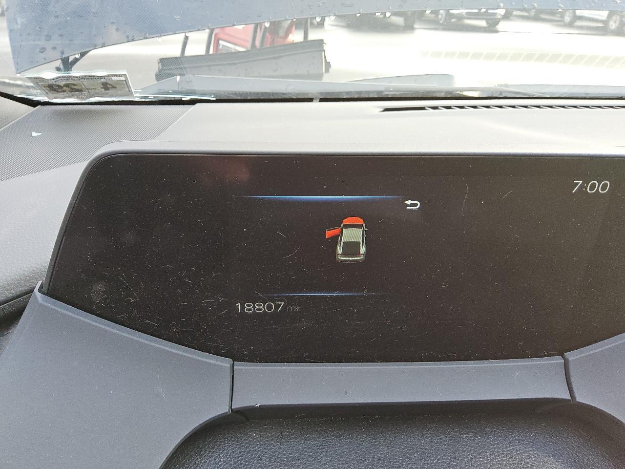 2025 TOYOTA PRIUS