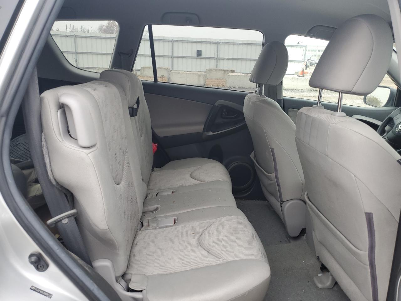 2011 TOYOTA RAV4