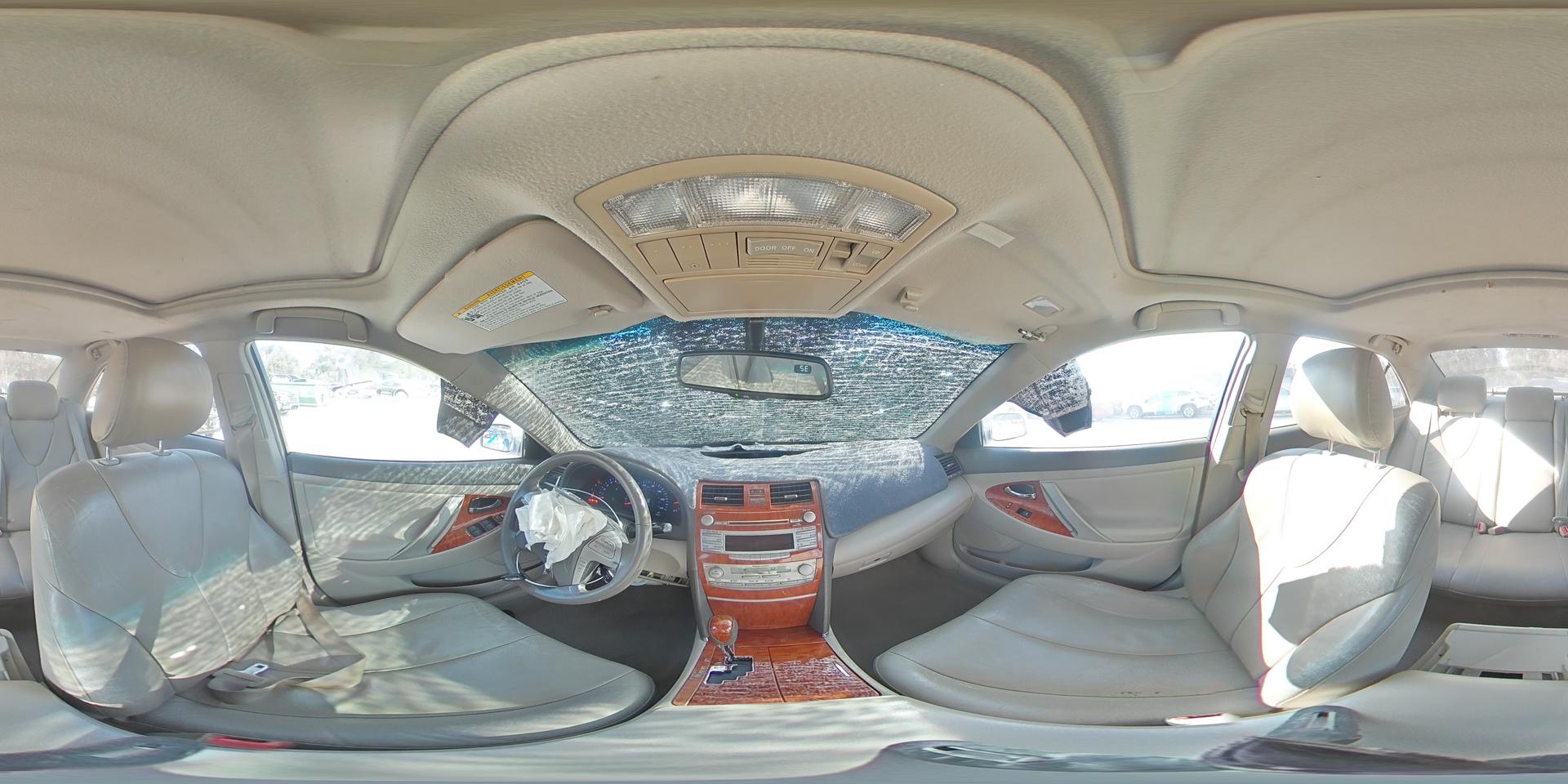 2011 TOYOTA CAMRY