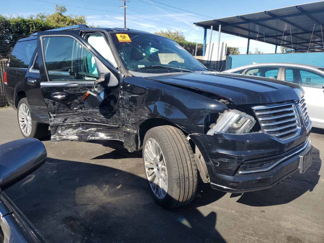 2017 LINCOLN Navigator