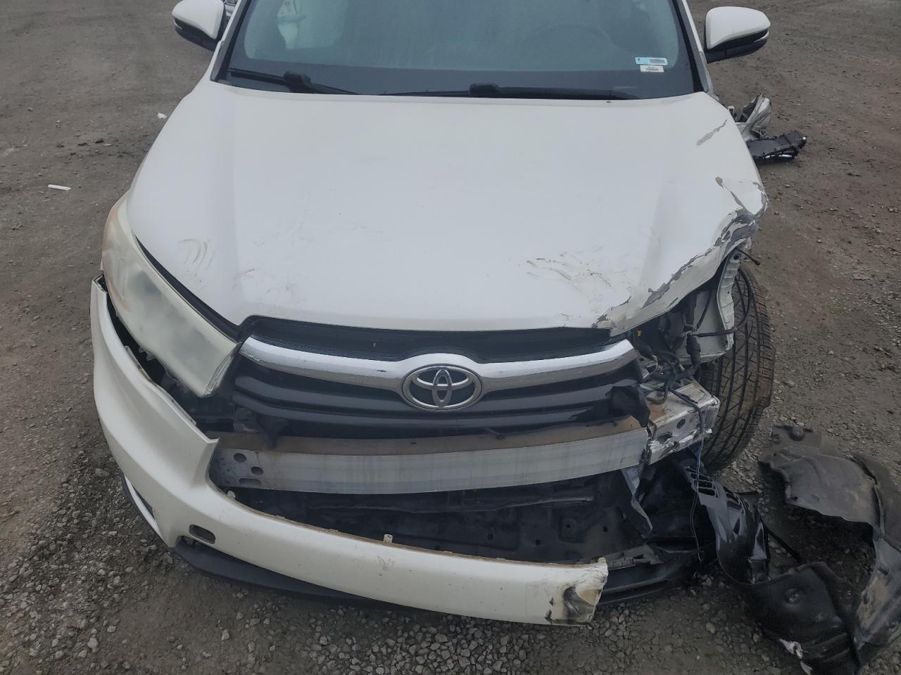 2014 TOYOTA HIGHLANDER