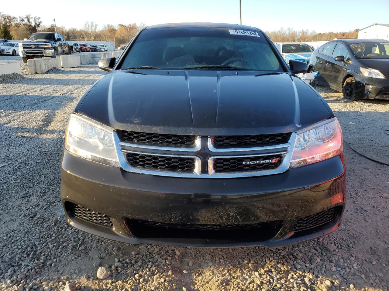 2014 DODGE Avenger