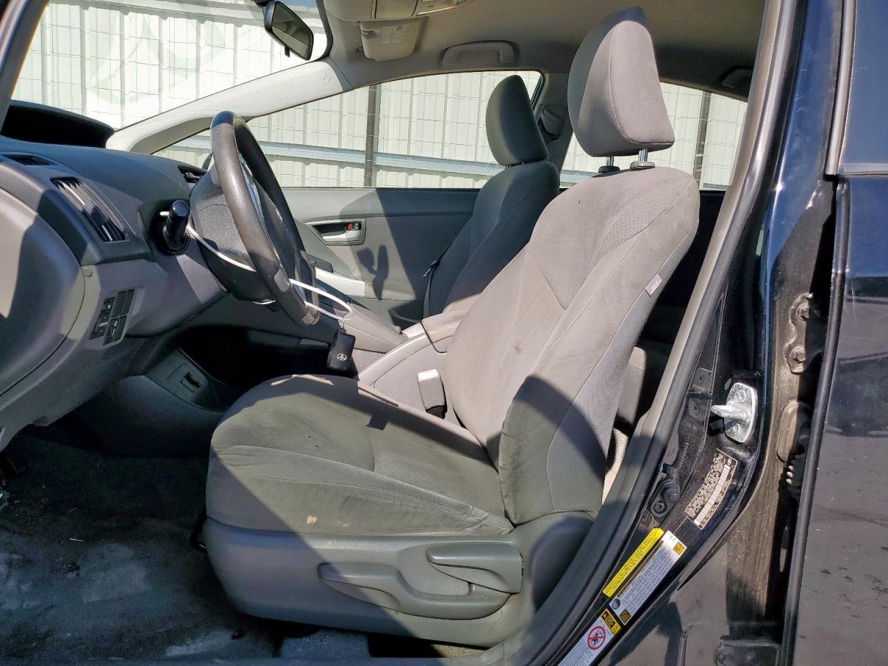 2011 TOYOTA PRIUS