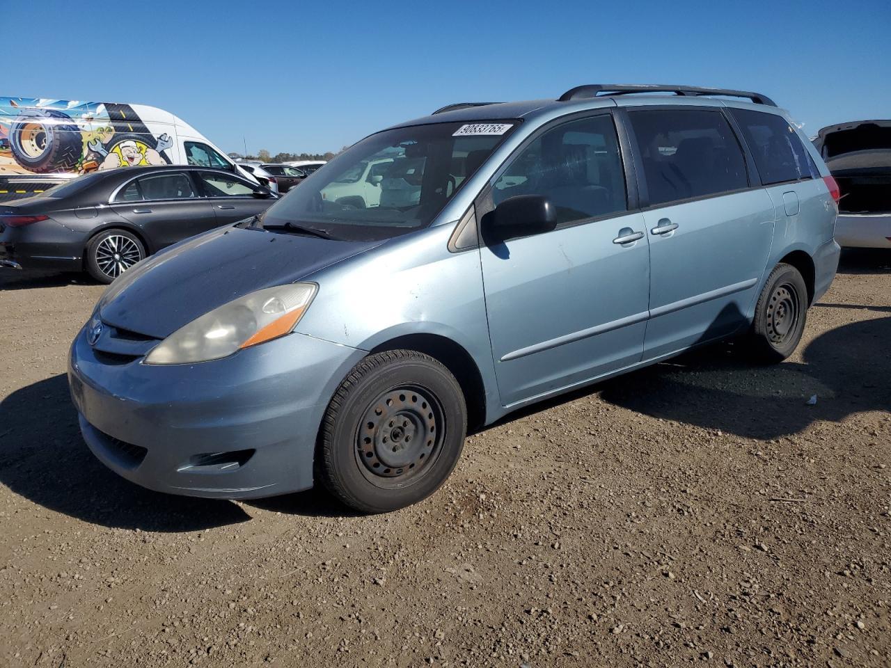 2009 TOYOTA SIENNA