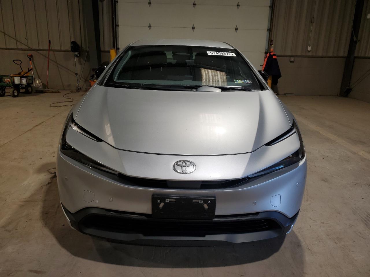 2024 TOYOTA PRIUS