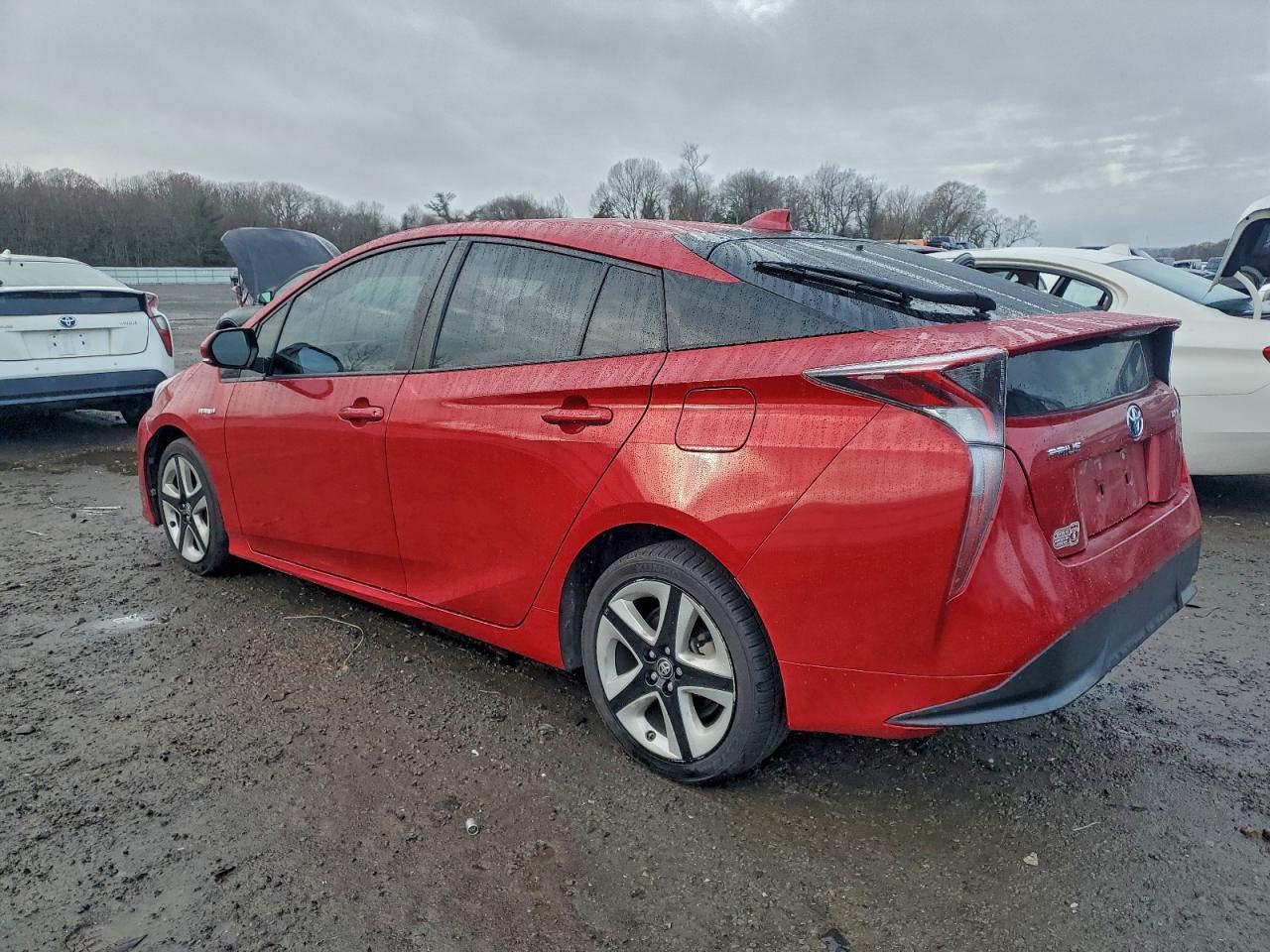 2016 TOYOTA PRIUS