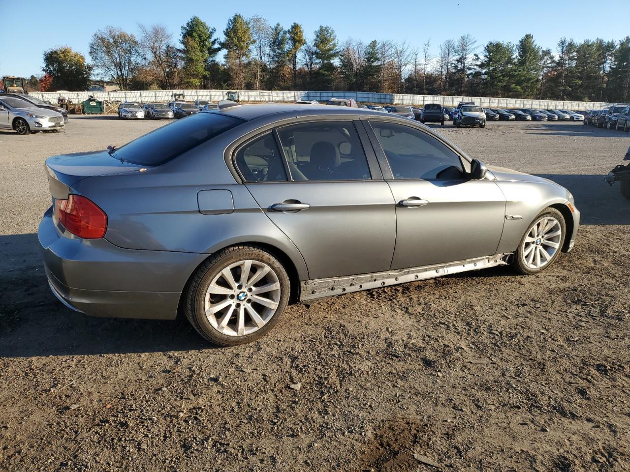 2011 BMW 3 SERIES