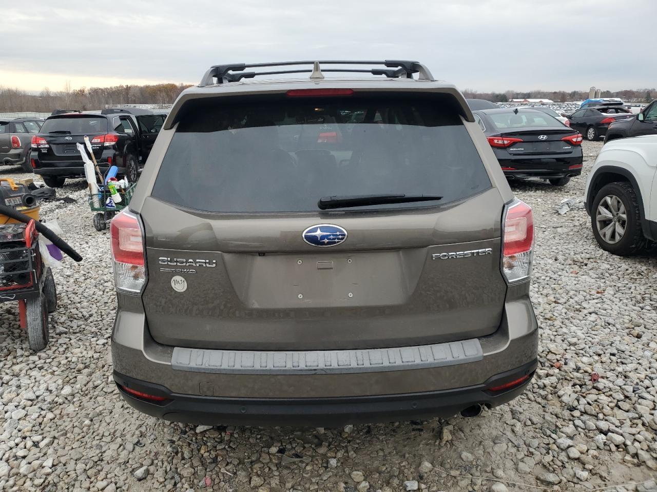 2018 SUBARU FORESTER