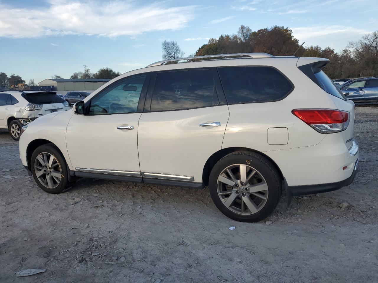 2013 NISSAN PATHFINDER