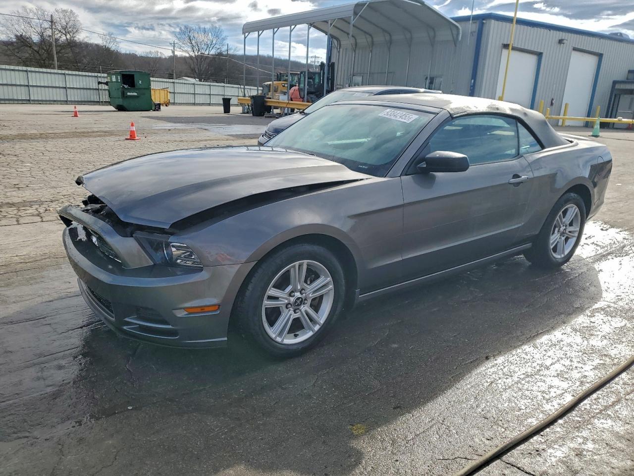 2013 FORD MUSTANG