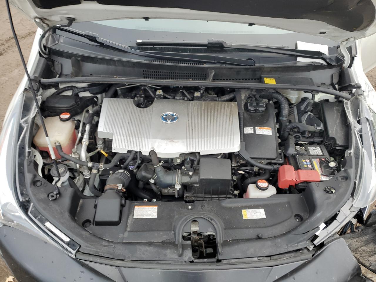 2016 TOYOTA PRIUS