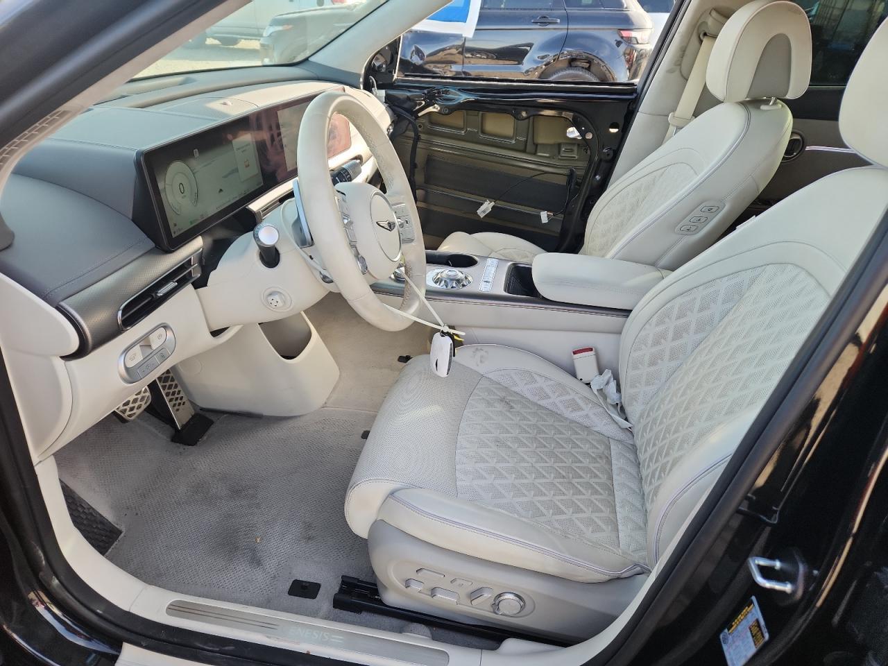 2024 GENESIS GV60