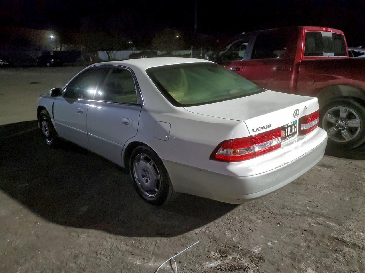 2000 LEXUS Es 300