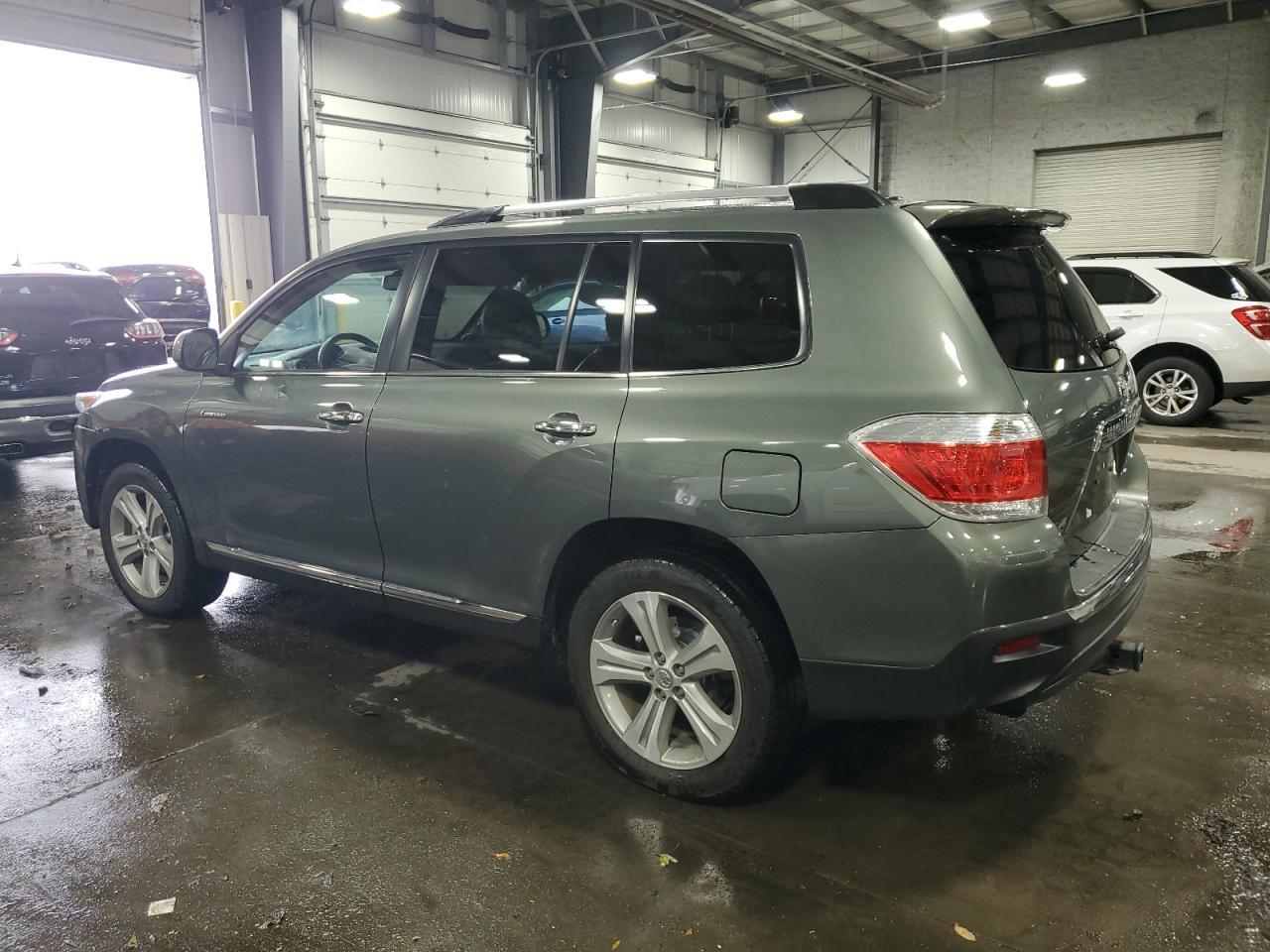 2013 TOYOTA HIGHLANDER