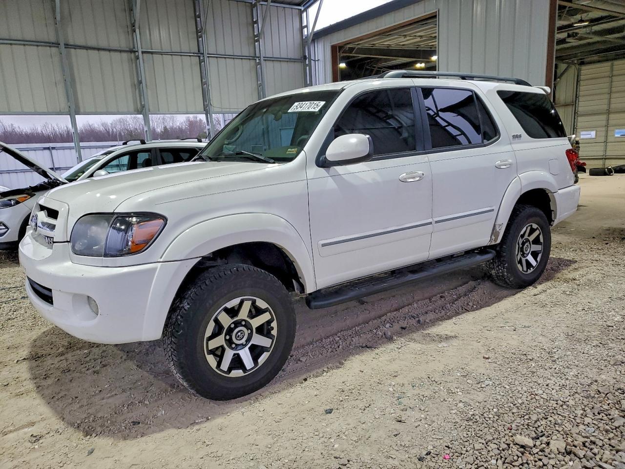 2005 TOYOTA Sequoia
