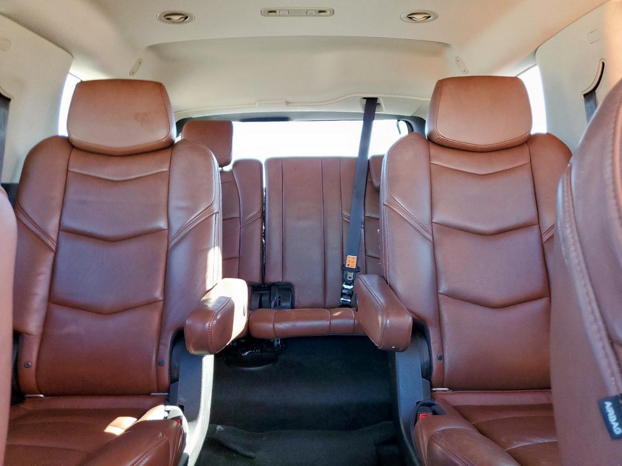 2017 CADILLAC ESCALADE