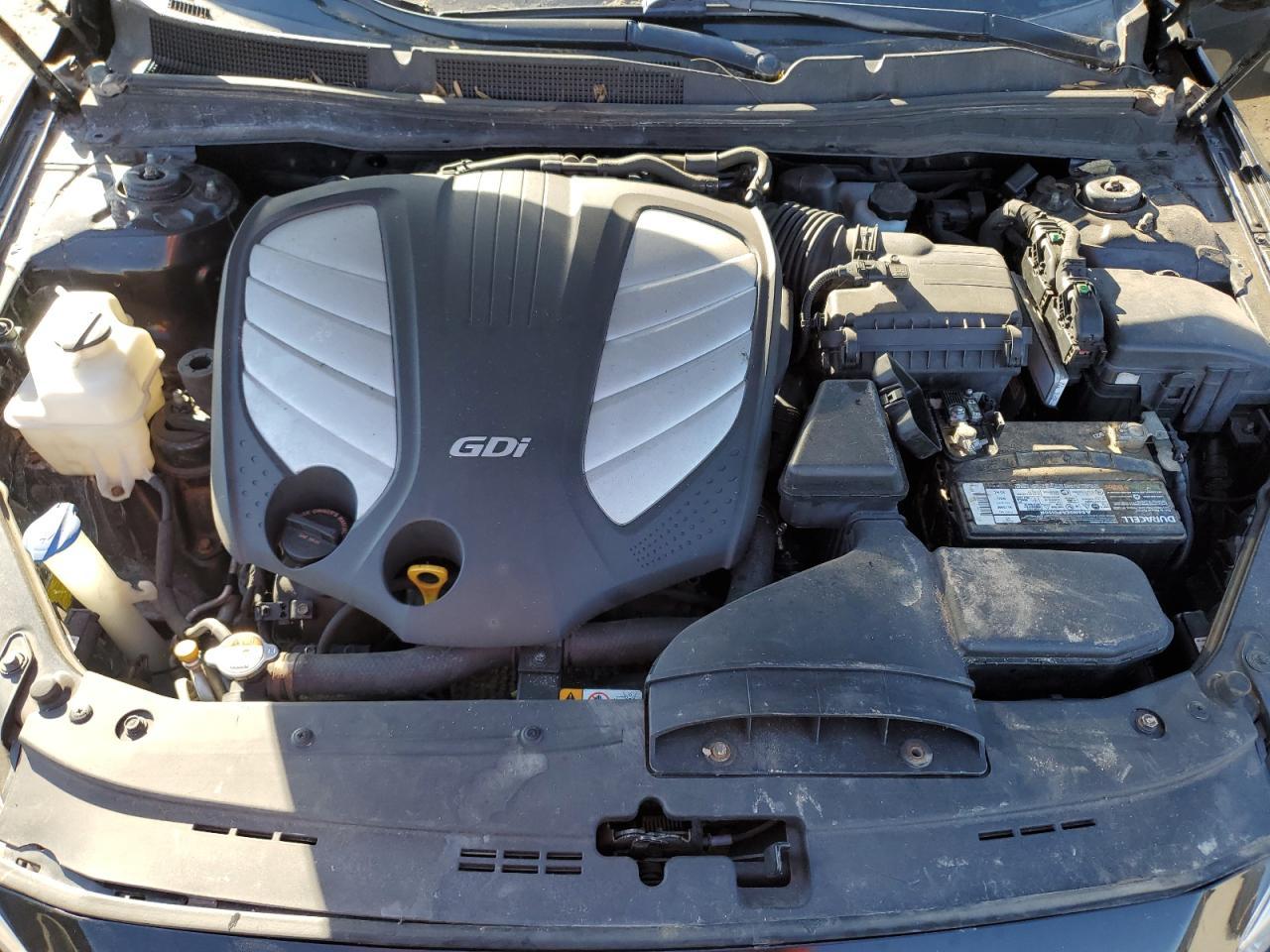 2016 KIA Cadenza