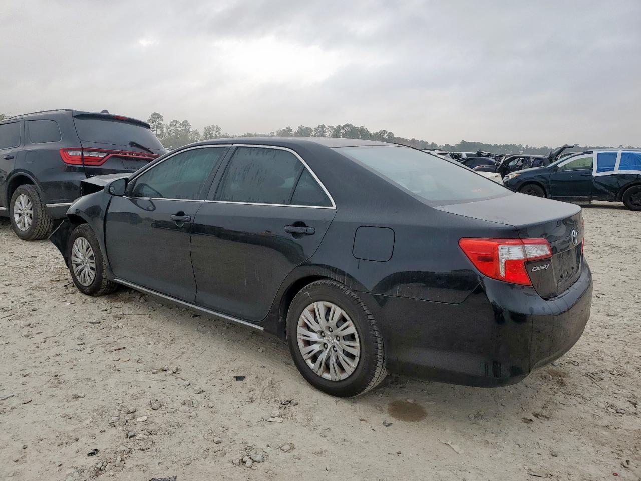 2013 TOYOTA CAMRY