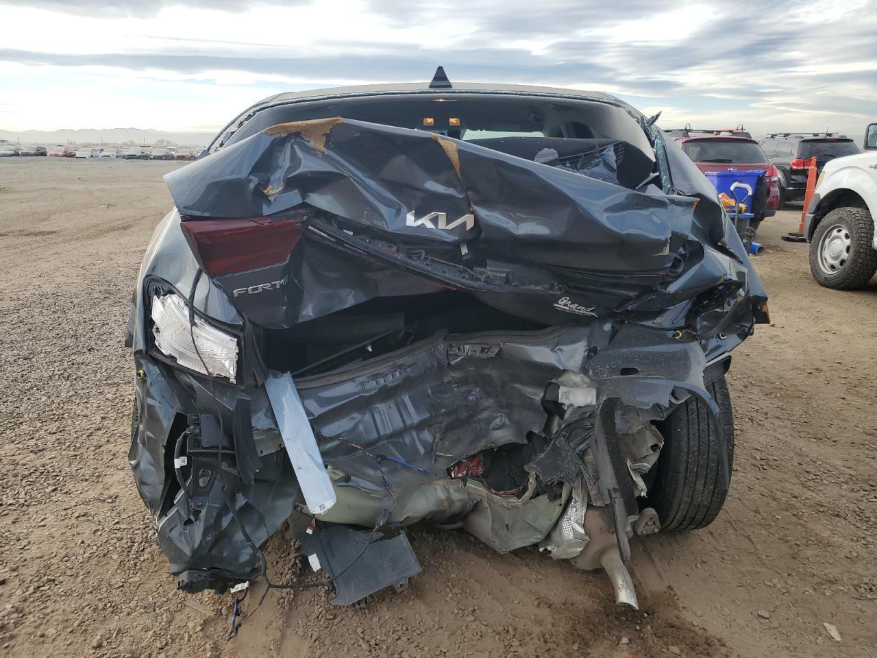 2023 KIA FORTE