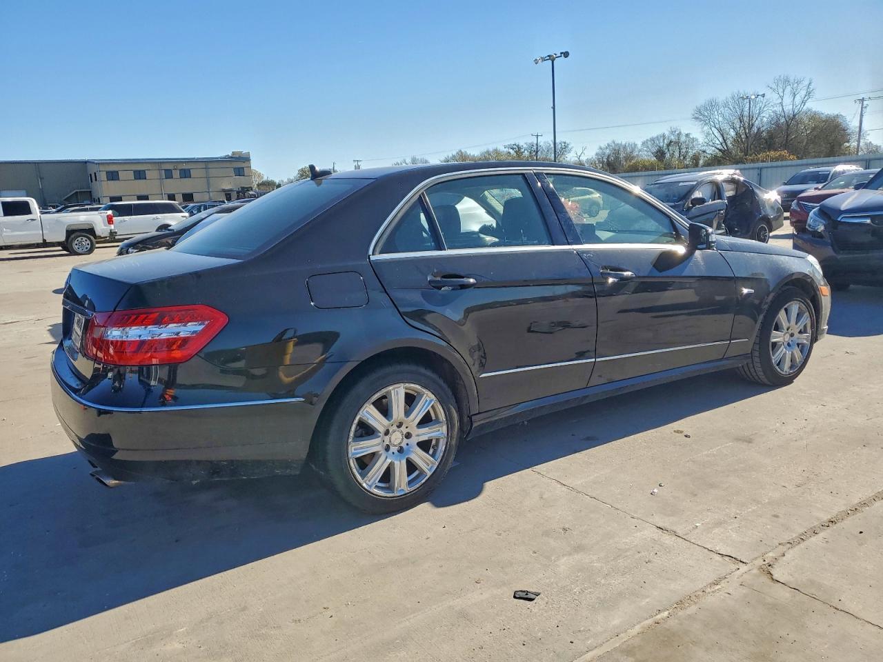 2012 MERCEDES-BENZ E-Class