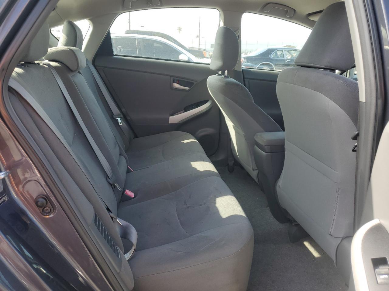 2011 TOYOTA PRIUS