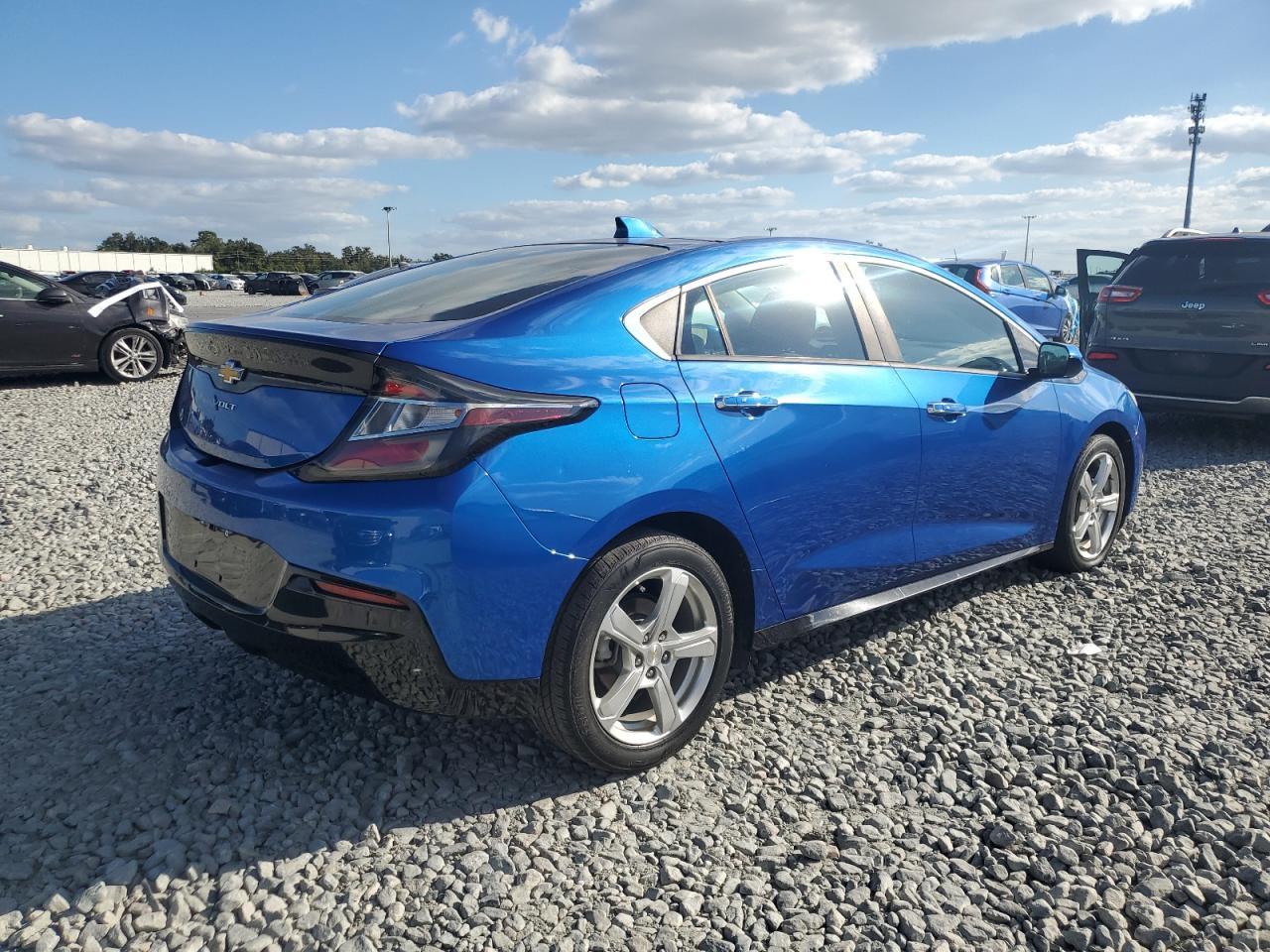 2017 CHEVROLET VOLT