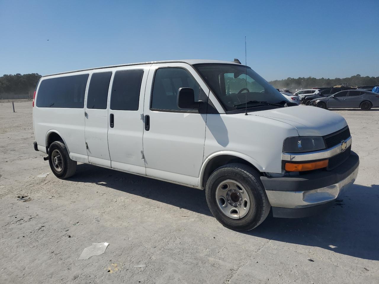 2018 CHEVROLET Express 3500