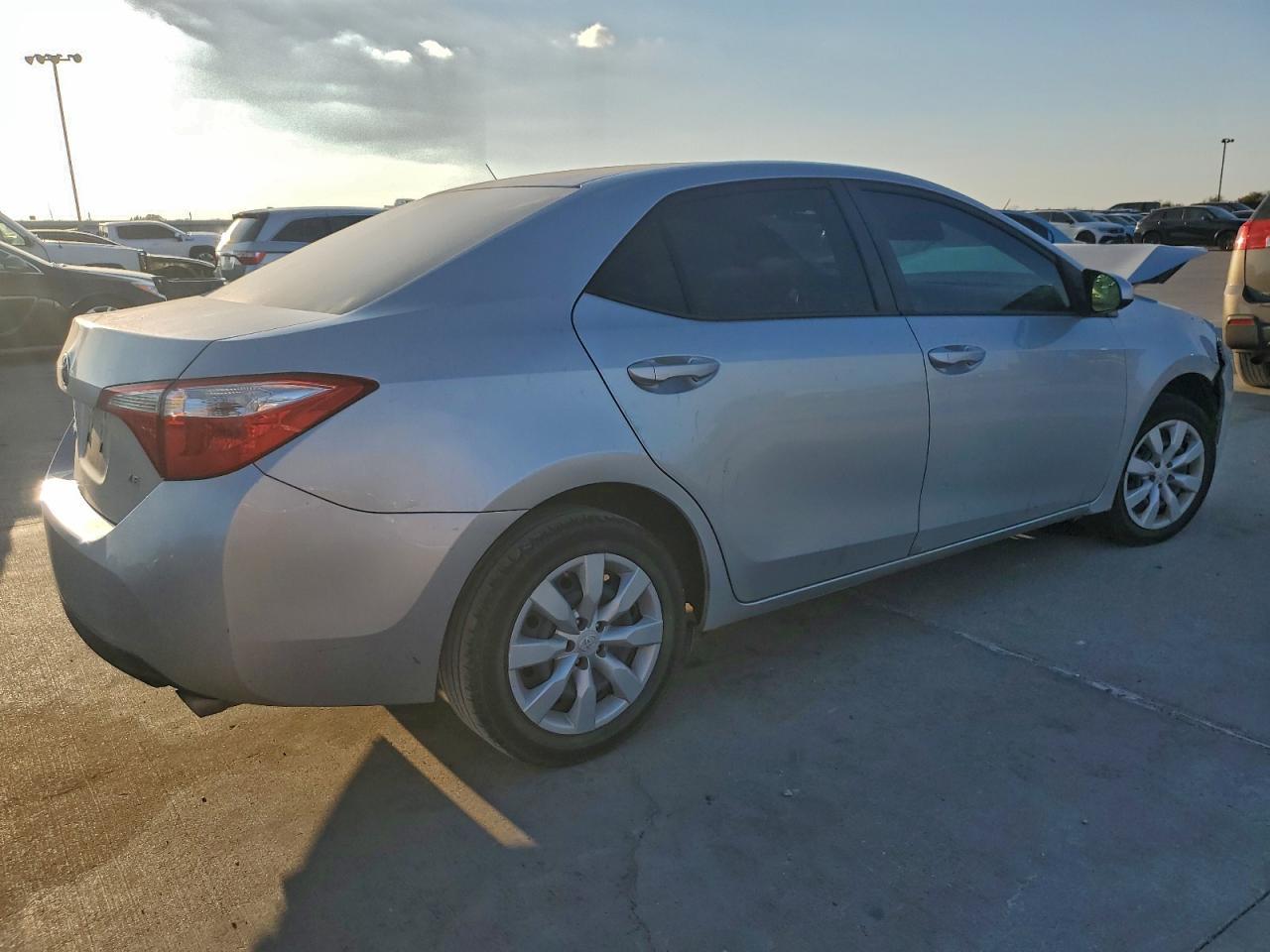 2015 TOYOTA COROLLA