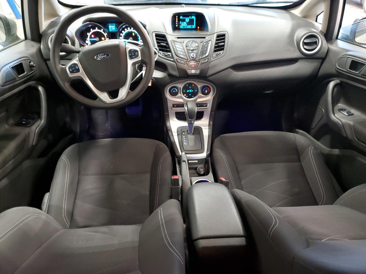 2017 FORD Fiesta