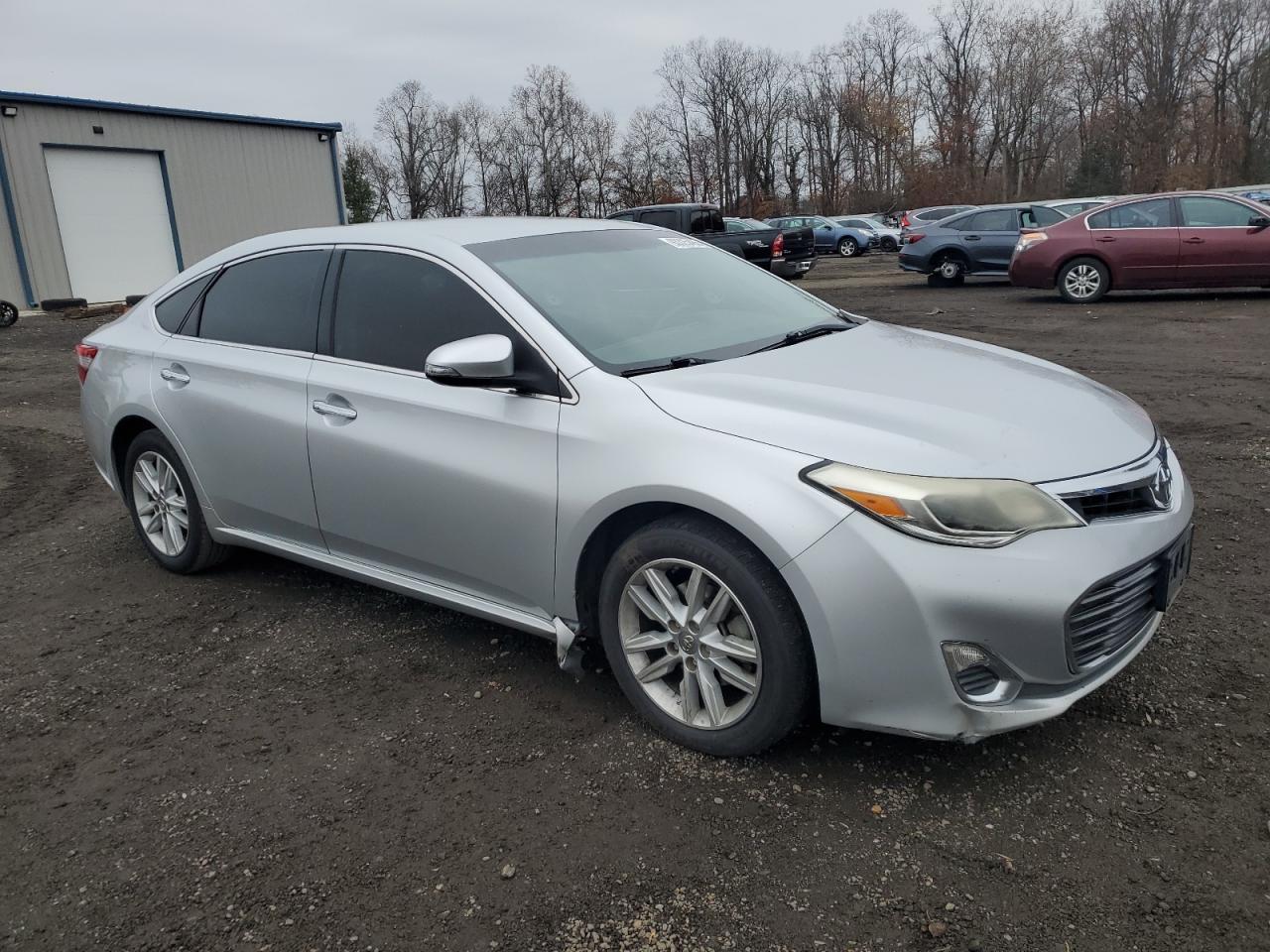 2013 TOYOTA Avalon